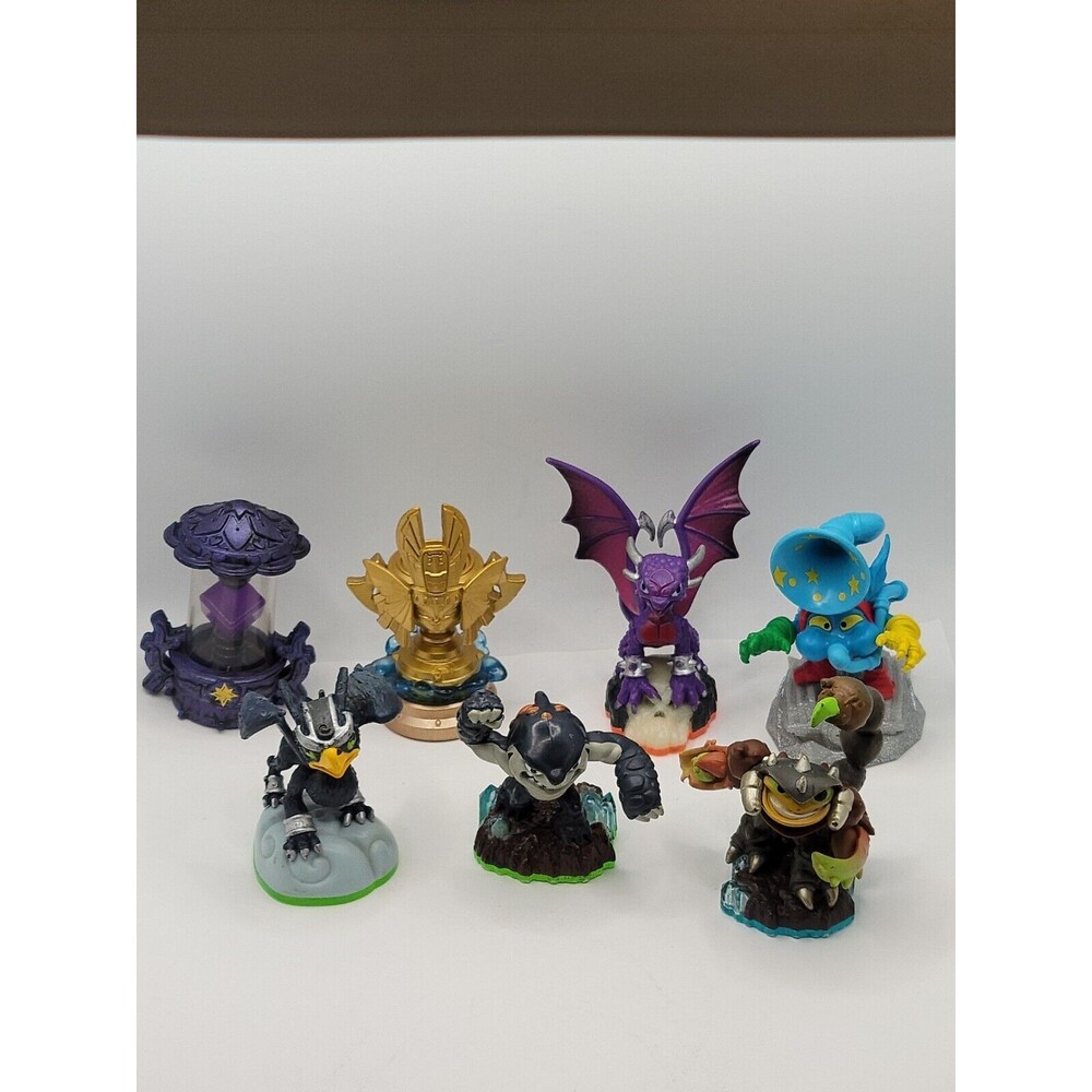 Skylanders Bundle Purple, Green, silver, and orange